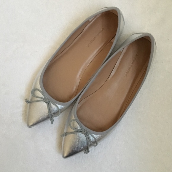 banana republic silver ballet flats - Picture 2 of 6